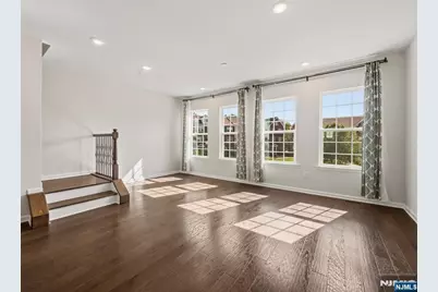 18 Litchfield Lane, Fair Lawn, NJ 07410 - Photo 20