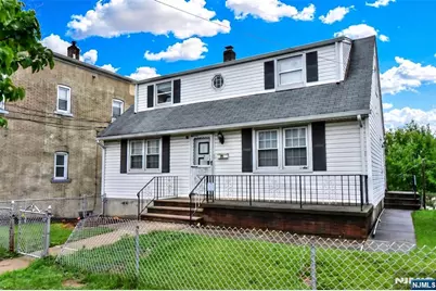 391 Macarthur Avenue, Garfield, NJ 07026 - Photo 2