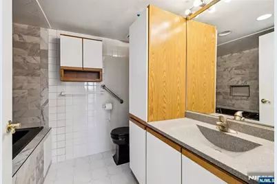 55 Clinton Place 510 #510, Hackensack, NJ 07601 - Photo 20