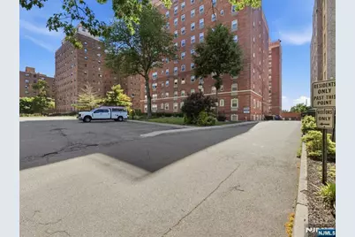 70 Munn Avenue 413 #413, East Orange, NJ 07018 - Photo 16