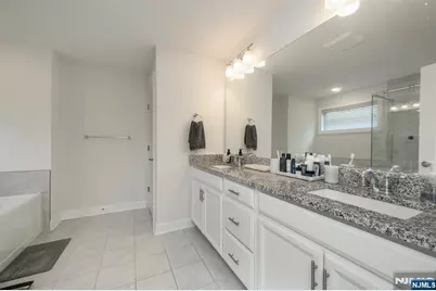 22 Hilltop Drive, Caldwell, NJ 07006 - Photo 22