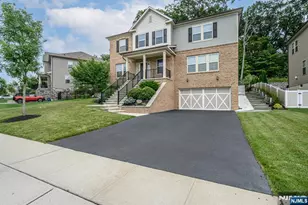 22 Hilltop Dr, Caldwell, NJ 07006 - Photo 42