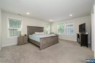 22 Hilltop Dr, Caldwell, NJ 07006 - Photo 20