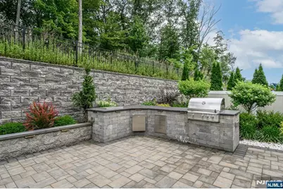 22 Hilltop Drive, Caldwell, NJ 07006 - Photo 38