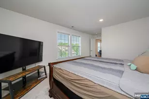 22 Hilltop Dr, Caldwell, NJ 07006 - Photo 32