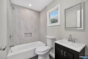 50 Kinzley St, South Hackensack Township, NJ 07606 - Photo 10
