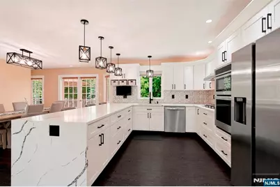 2604 Cleveland Avenue, Washington Township, NJ 07676 - Photo 8