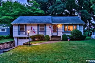 423 W Oakland Ave, Oakland, NJ 07436 - Photo 1