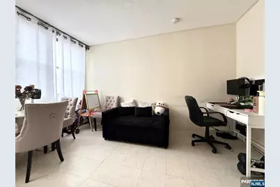 615 Summit Avenue, Union City, NJ 07087 - Photo 18