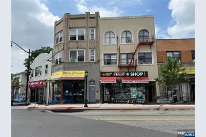 615 Summit Avenue, Union City, NJ 07087 - Photo 1