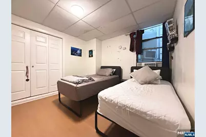 615 Summit Avenue, Union City, NJ 07087 - Photo 34