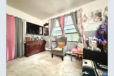 615 Summit Avenue, Union City, NJ 07087 - Photo 6
