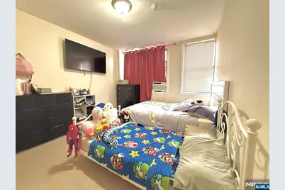 615 Summit Avenue, Union City, NJ 07087 - Photo 24