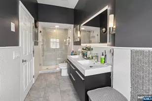 282 Roslyn Ct 282X, West New York, NJ 07093 - Photo 26