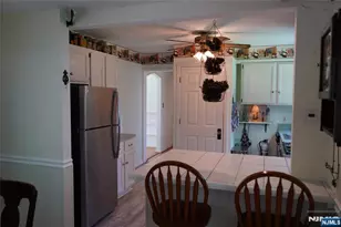 59 Pine St, Midland Park, NJ 07432 - Photo 6