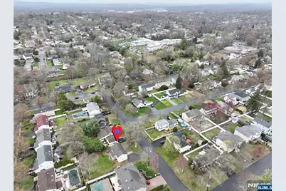 324 Edstan, Paramus, NJ 07652 - Photo 36