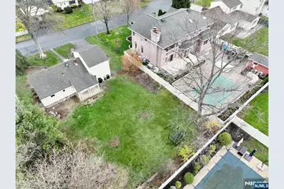 324 Edstan, Paramus, NJ 07652 - Photo 30