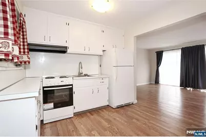 324 Edstan, Paramus, NJ 07652 - Photo 10