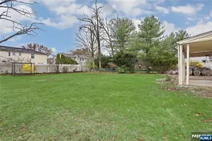 324 Edstan, Paramus, NJ 07652 - Photo 24