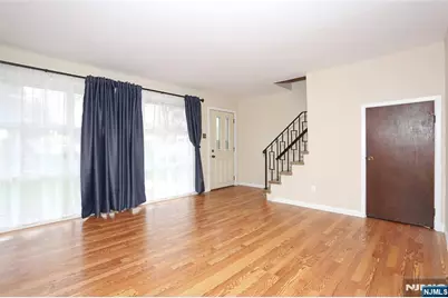324 Edstan, Paramus, NJ 07652 - Photo 8