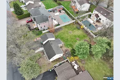 324 Edstan, Paramus, NJ 07652 - Photo 38