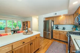 122 Macleish Ct, Mahwah, NJ 07430 - Photo 12
