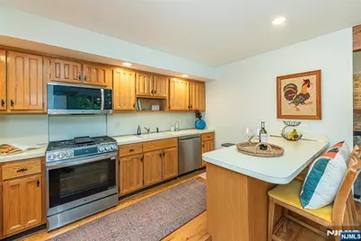 122 Macleish Court, Mahwah, NJ 07430 - Photo 10