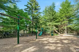 122 Macleish Ct, Mahwah, NJ 07430 - Photo 28