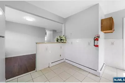 24 Van Vliet Court 2 #2, Clifton, NJ 07013 - Photo 10