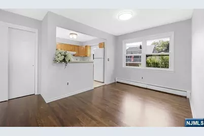24 Van Vliet Court 2 #2, Clifton, NJ 07013 - Photo 6