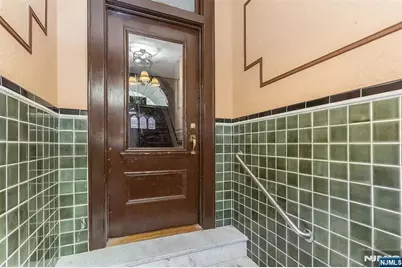 57 Glenridge Avenue 2R #2R, Montclair, NJ 07042 - Photo 12