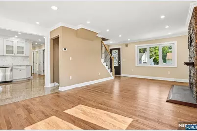 50 Lincoln Place, Waldwick, NJ 07463 - Photo 12