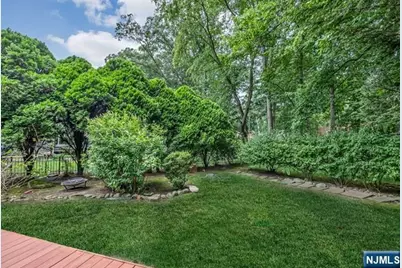 384 Owen Avenue, Fair Lawn, NJ 07410 - Photo 36