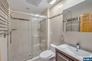 384 Owen Ave, Fair Lawn, NJ 07410 - Photo 18