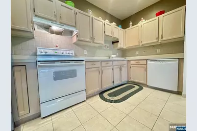 7215 Richmond Road, West Milford, NJ 07480 - Photo 8