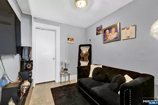 513 11th St, Union City, NJ 07087 - Photo 10