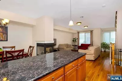 630 Valley Brook Avenue 19 #19, Lyndhurst Township, NJ 07071 - Photo 8