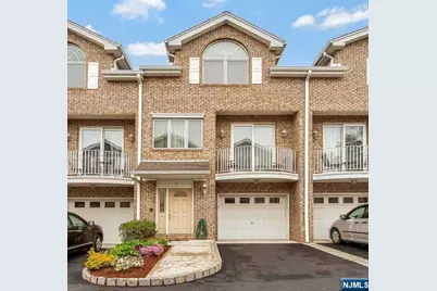630 Valley Brook Avenue 19 #19, Lyndhurst Township, NJ 07071 - Photo 2