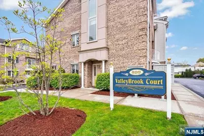 630 Valley Brook Avenue 19 #19, Lyndhurst Township, NJ 07071 - Photo 1