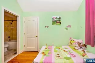 630 Valley Brook Ave 19, Lyndhurst Township, NJ 07071 - Photo 16