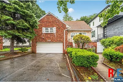 1068 Anderson Avenue, Fort Lee, NJ 07024 - Photo 1