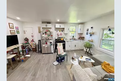 390 Apt 5 Orange Road 5 #5, Montclair, NJ 07042 - Photo 2