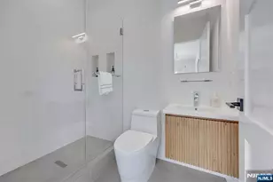 191 Nimitz Rd, Paramus, NJ 07652 - Photo 38