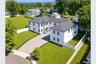 191 Nimitz Road, Paramus, NJ 07652 - Photo 2