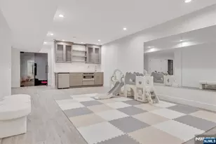 191 Nimitz Rd, Paramus, NJ 07652 - Photo 42