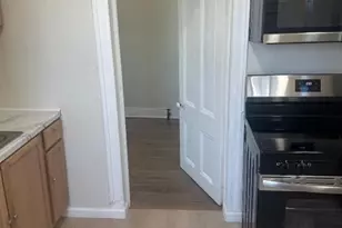 452 Alden Street 1, Orange, NJ 07050 - Photo 4