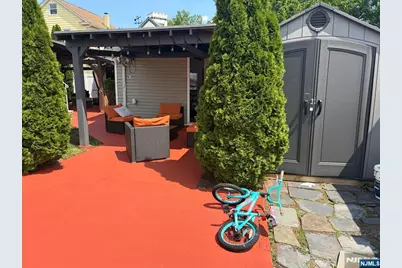 371 Simons Avenue, Hackensack, NJ 07601 - Photo 18