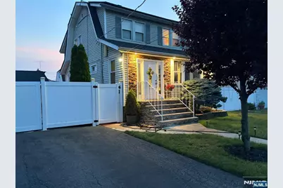 371 Simons Avenue, Hackensack, NJ 07601 - Photo 1