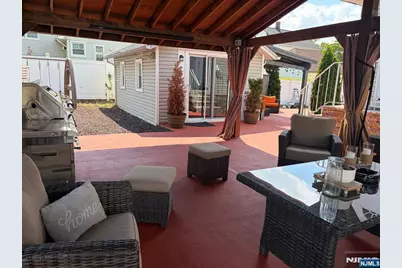 371 Simons Avenue, Hackensack, NJ 07601 - Photo 22