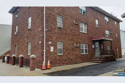 54 Harrison Avenue 3R #3R, Harrison, NJ 07029 - Photo 6